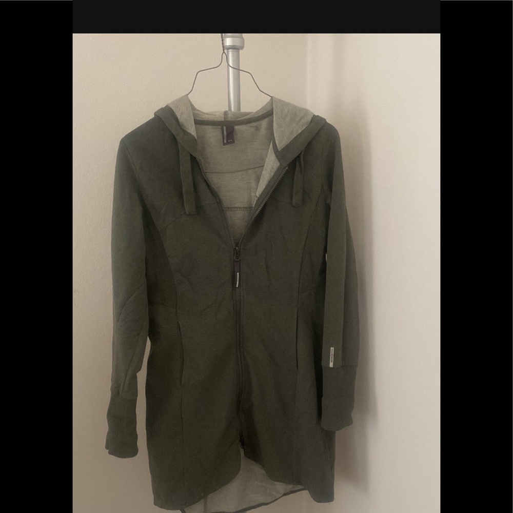 Army Green Sweater Medium